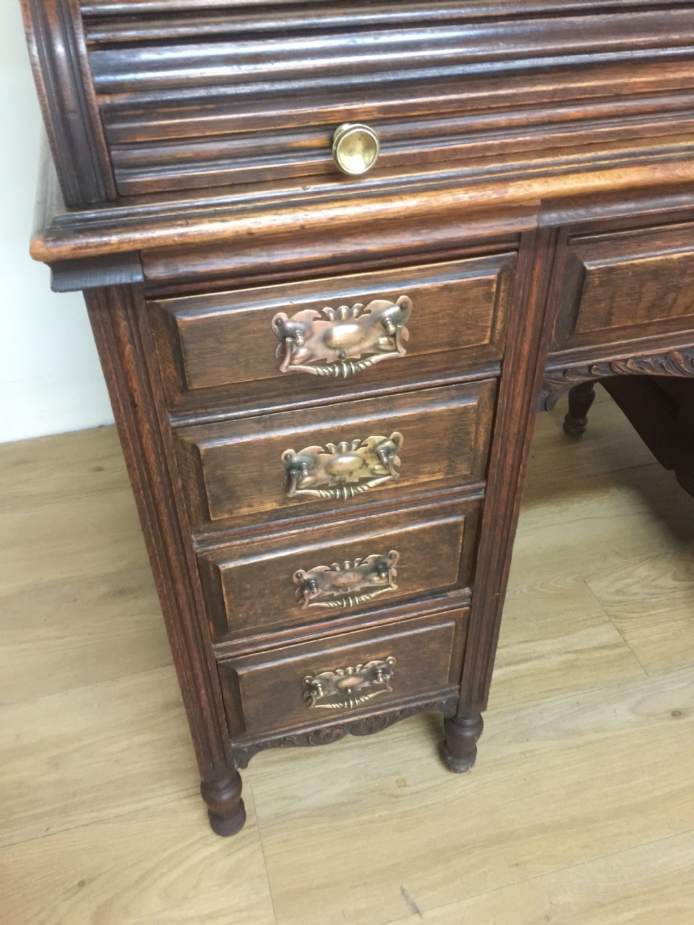 Nineteenth century oak roll top desk Superb quality  View VII