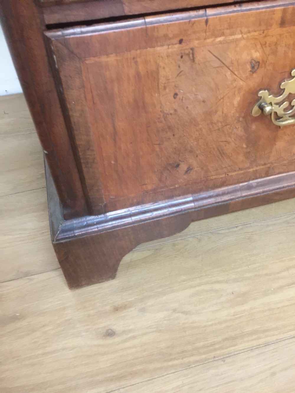 Late eighteenth century walnut crossbanded chest of drawers  View VIII