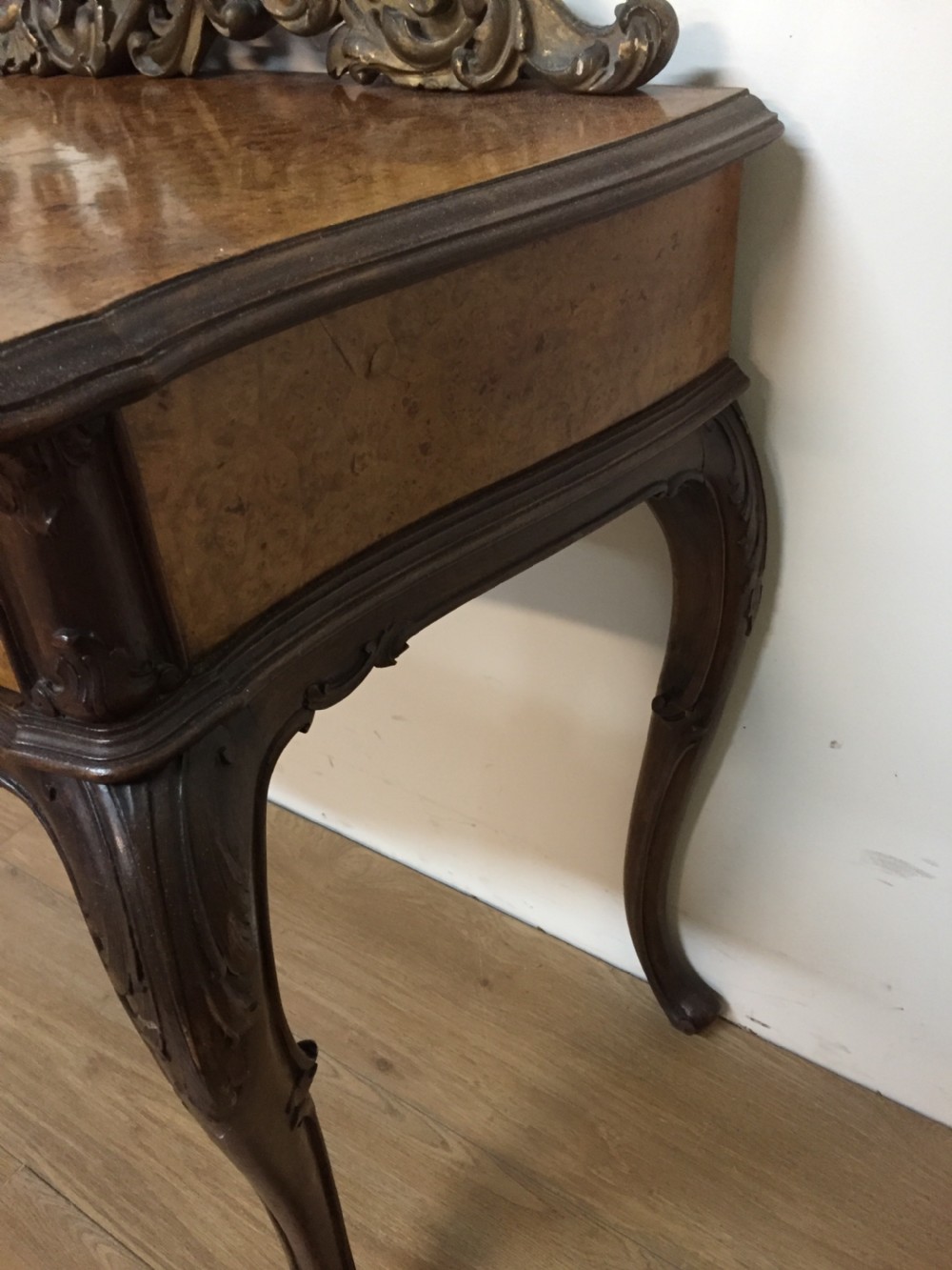 Burr walnut console table with gilded mirror  View X