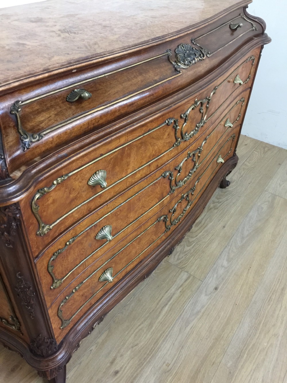 Burr walnut bombe Chest Of Drawers circa 1920 View VIII