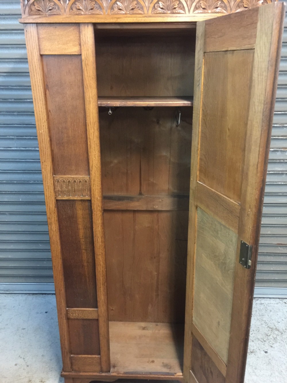Golden oak Art Deco hall robe  View VI