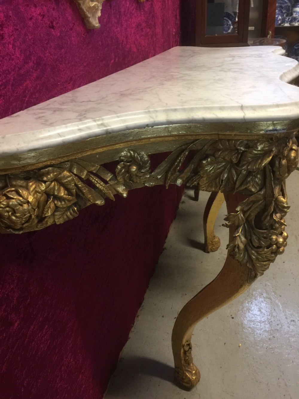 Nineteenth century gilded console table with white Carrara Marble top View X