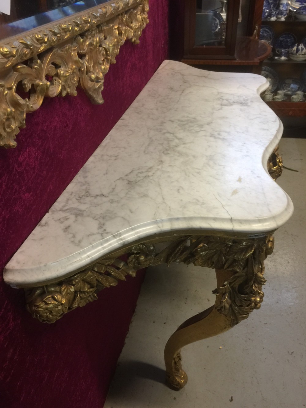 Nineteenth century gilded console table with white Carrara Marble top View XI