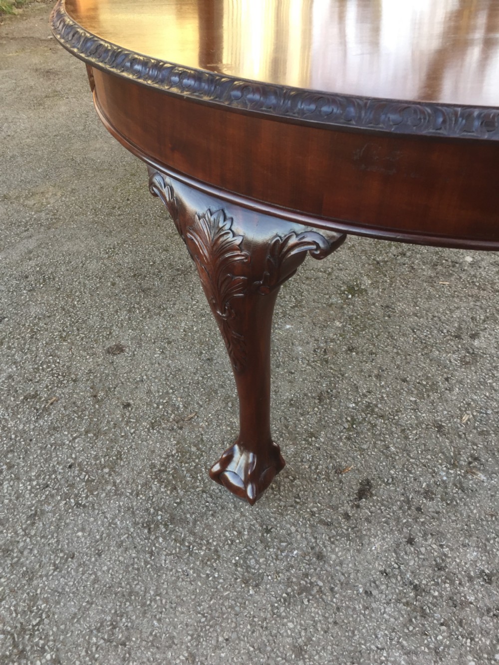 Nineteenth century mahogany extending eight seater dining table  View III
