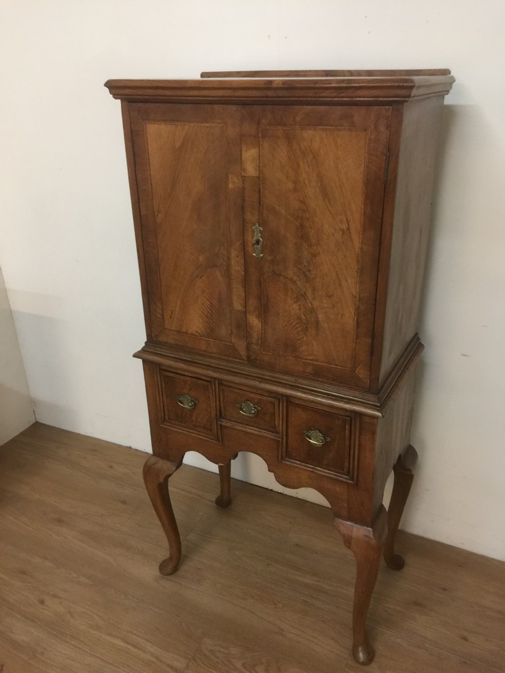 Walnut crossbanded Georgian style cabinet circa 1920 View II