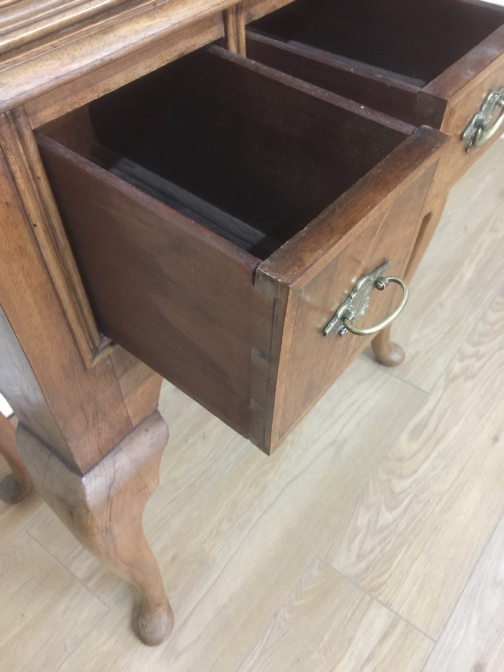 Walnut crossbanded Georgian style cabinet circa 1920 View XI