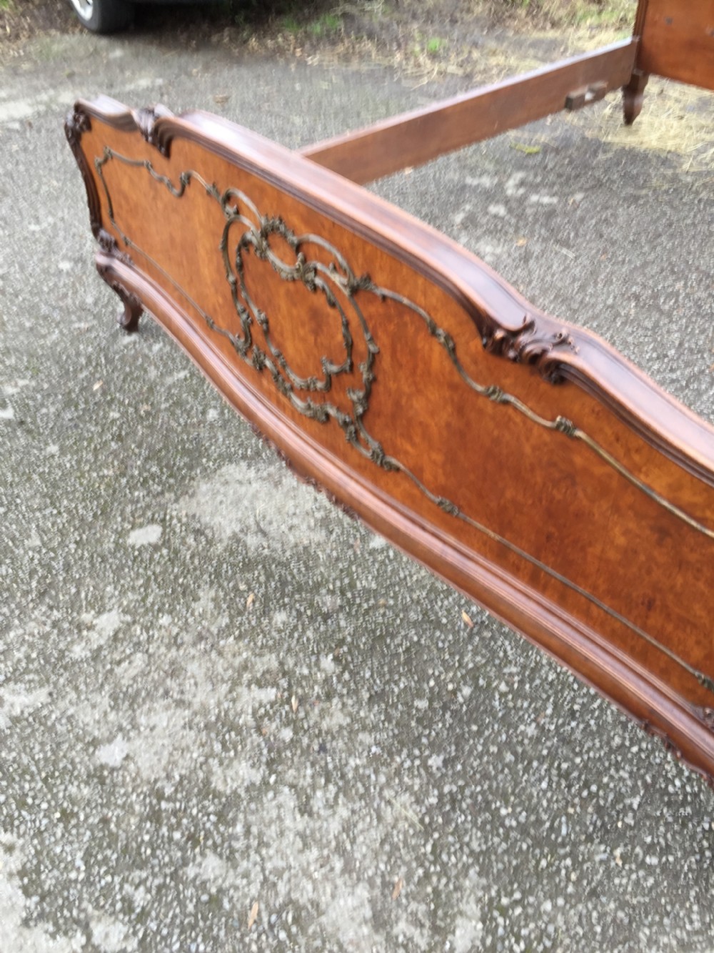 Burr walnut king size bed circa 1920  View XI