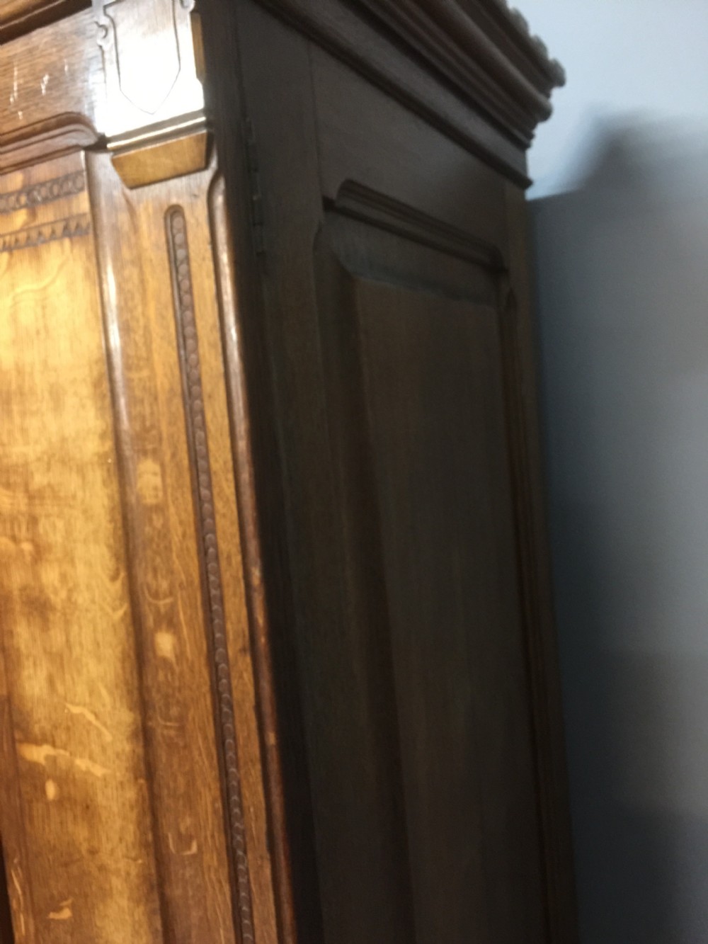 Nineteenth century golden oak triple wardrobe circa 1880 View III