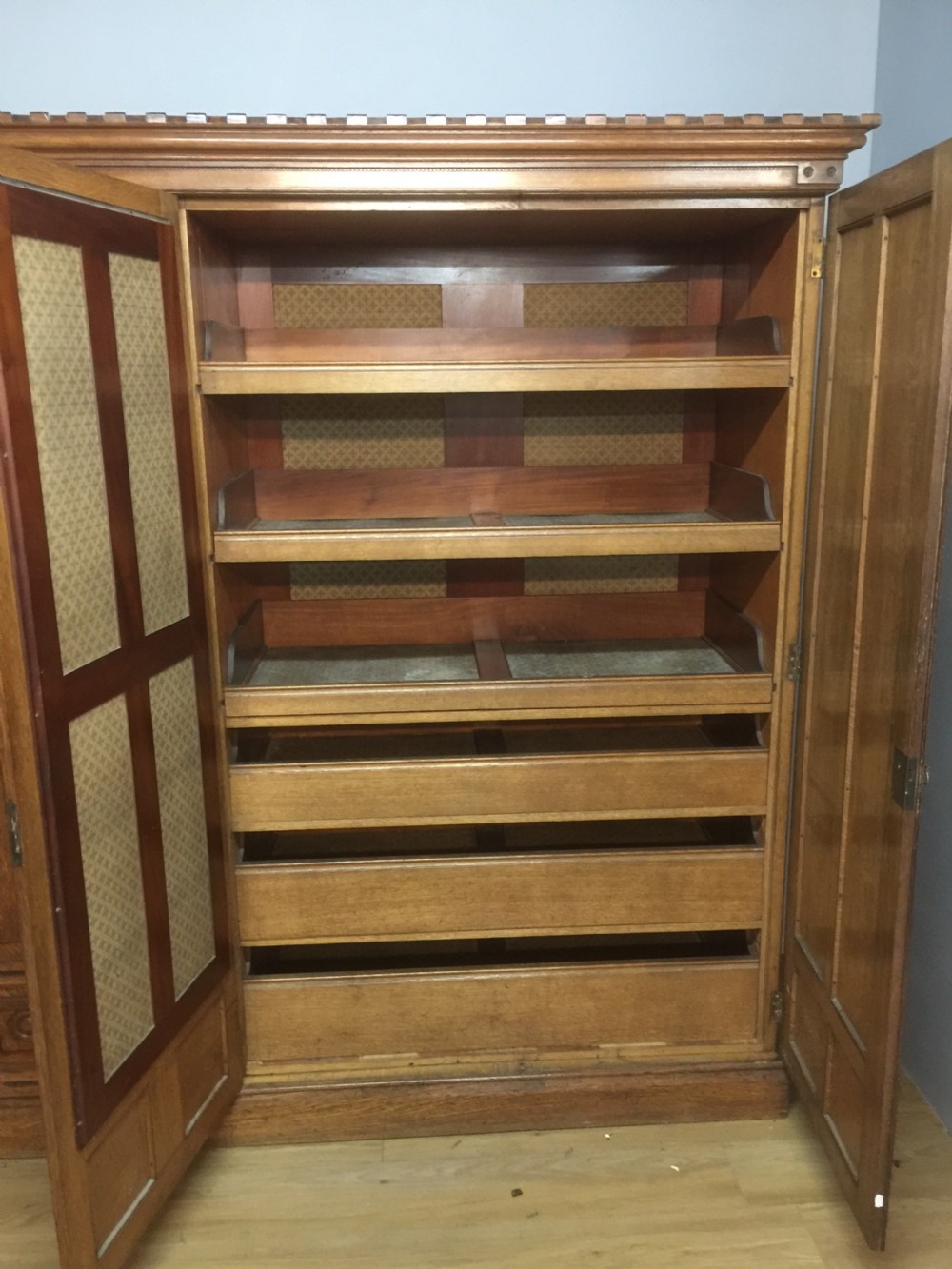 Nineteenth century golden oak triple wardrobe circa 1880 View VI