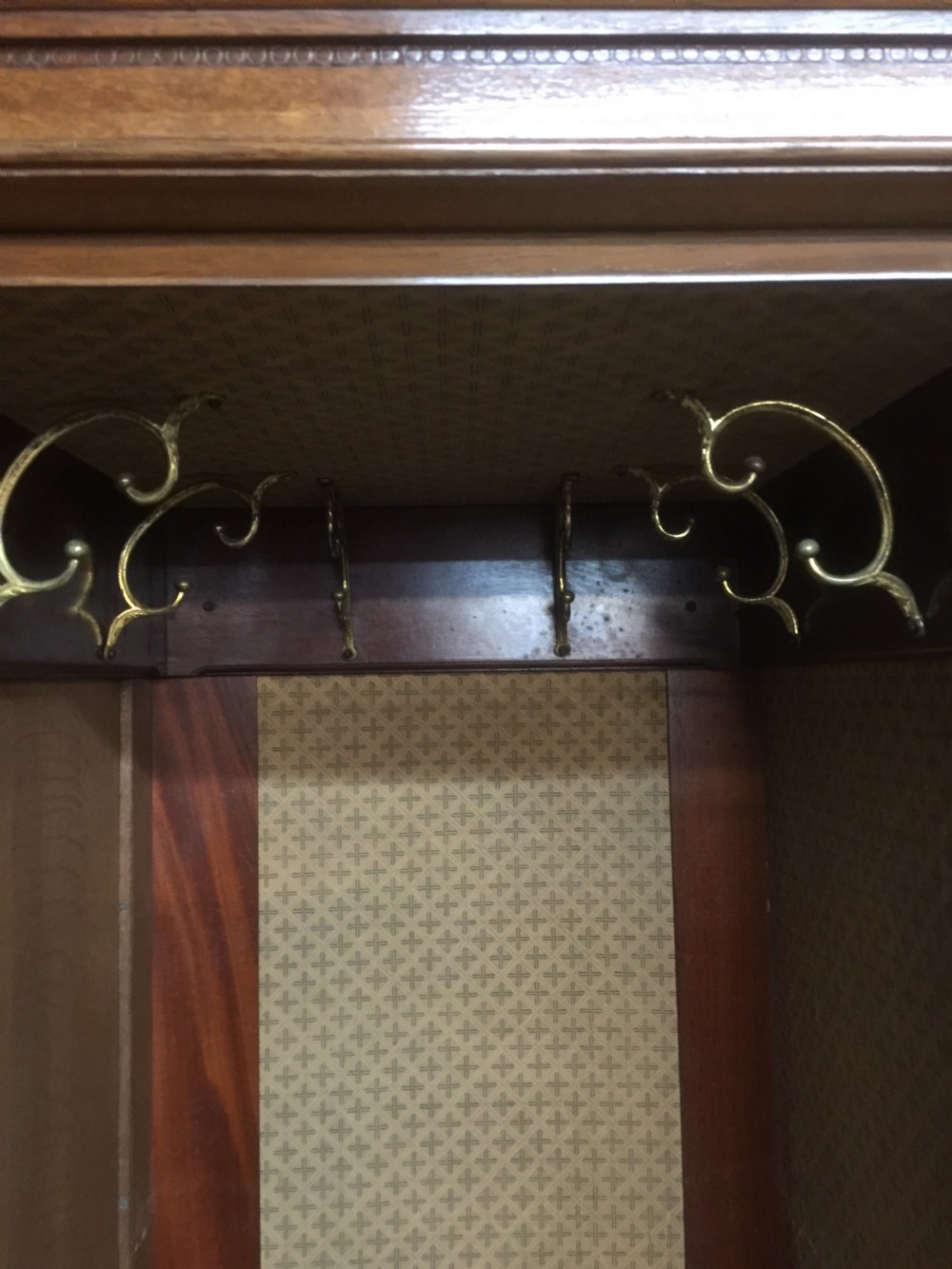 Nineteenth century golden oak triple wardrobe circa 1880 View VIII