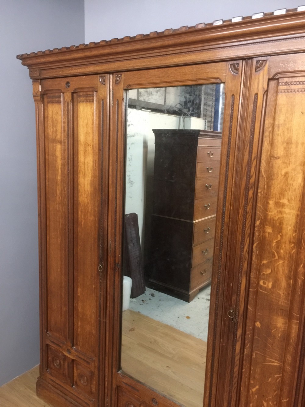 Nineteenth century golden oak triple wardrobe circa 1880 View XIII