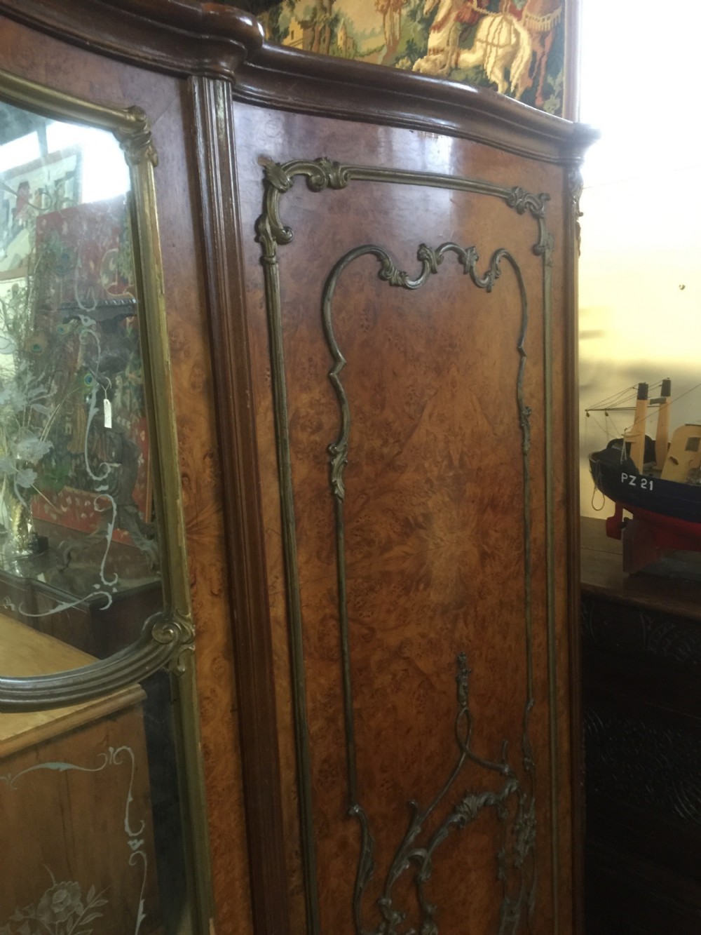Four door burr walnut wardrobe with gilded carving circa 1920 View VII