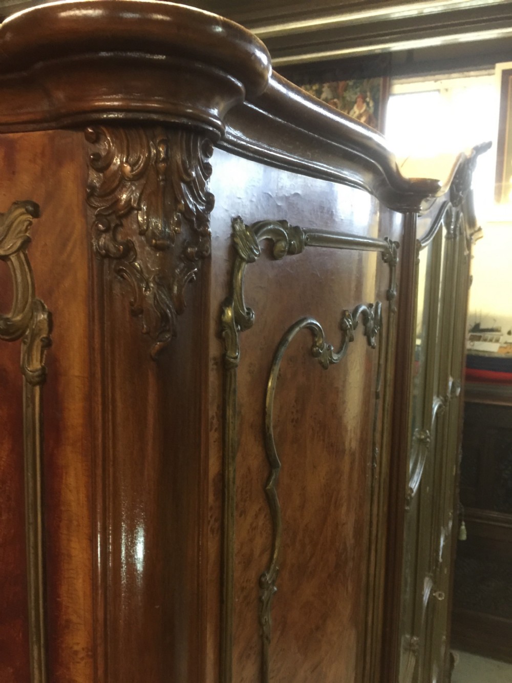 Four door burr walnut wardrobe with gilded carving circa 1920 View XII