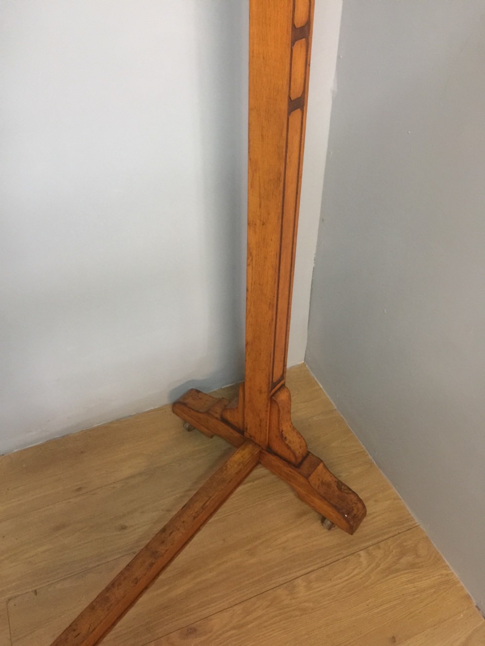 Rare freestanding arts and crafts clothes rail circa 1890 View IV