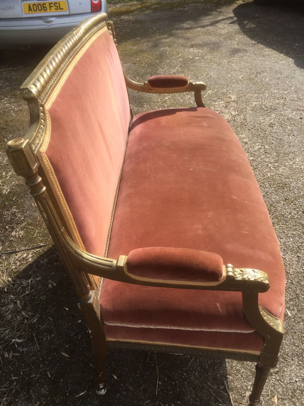 Nineteenth century gilt framed French Sofa in pink velvet  View X