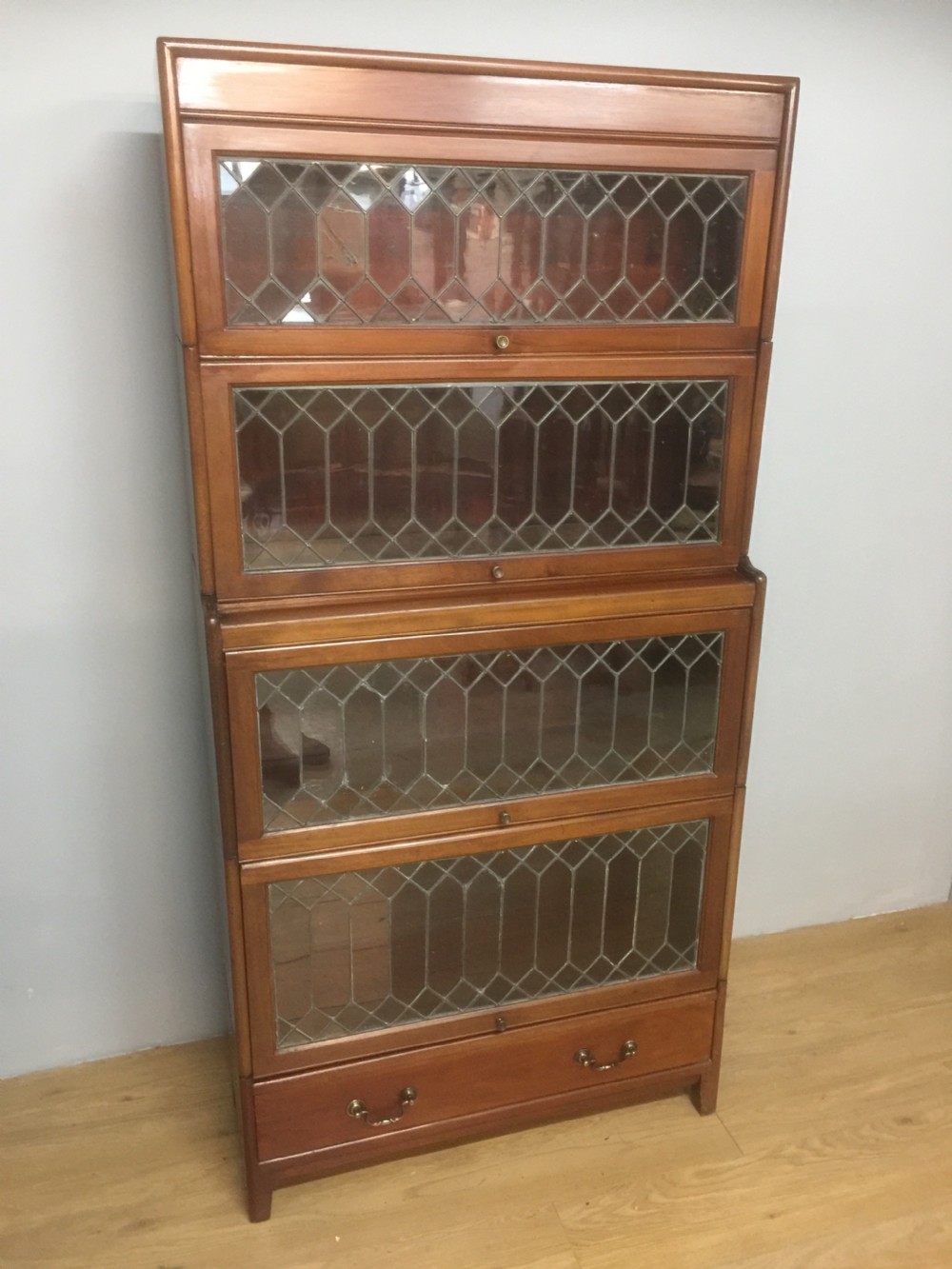 Four height barristers bookcase with leaded glass doors View II