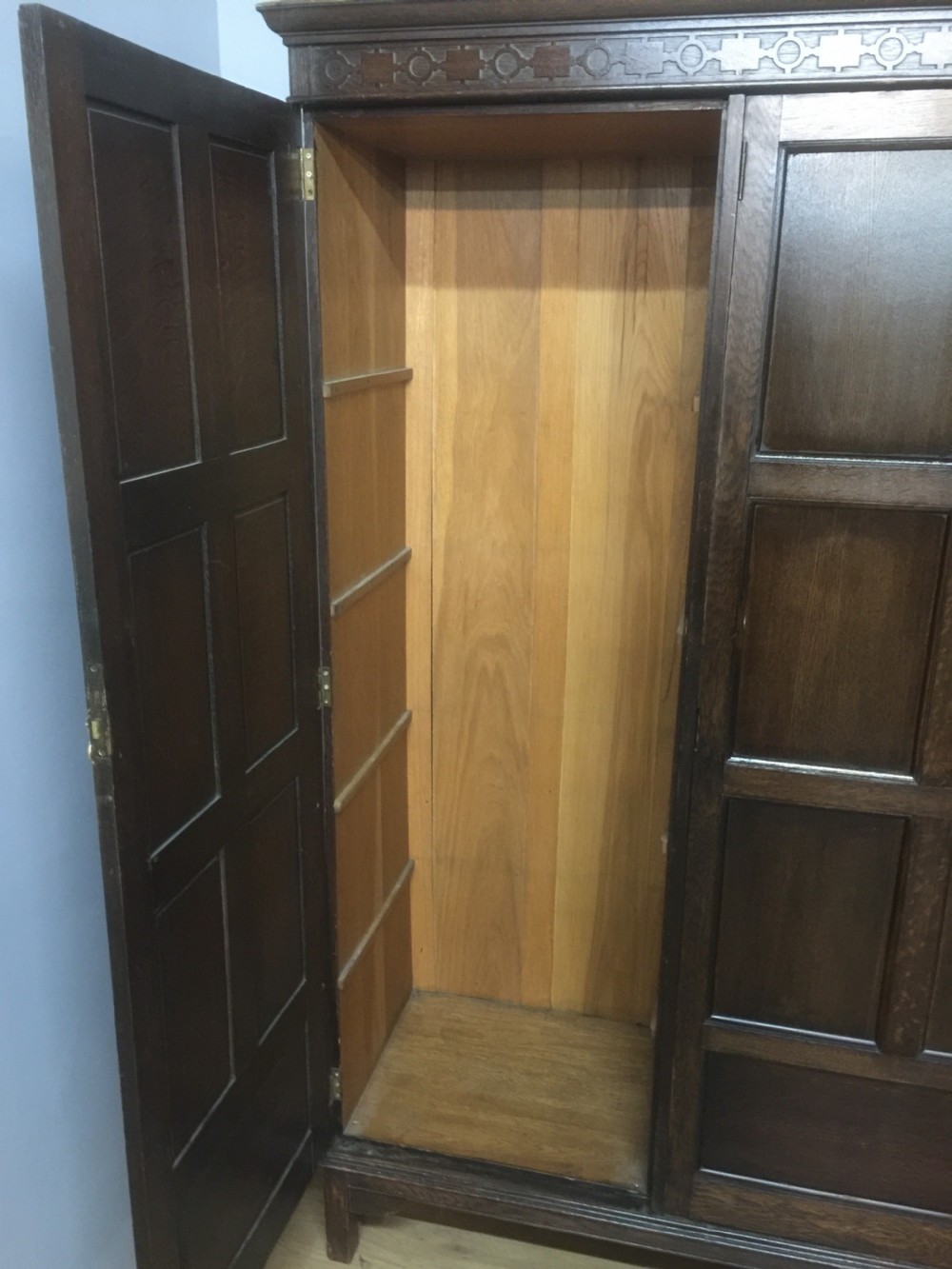 Solid oak triple wardrobe by Waring and Gillows circa 1920  View X