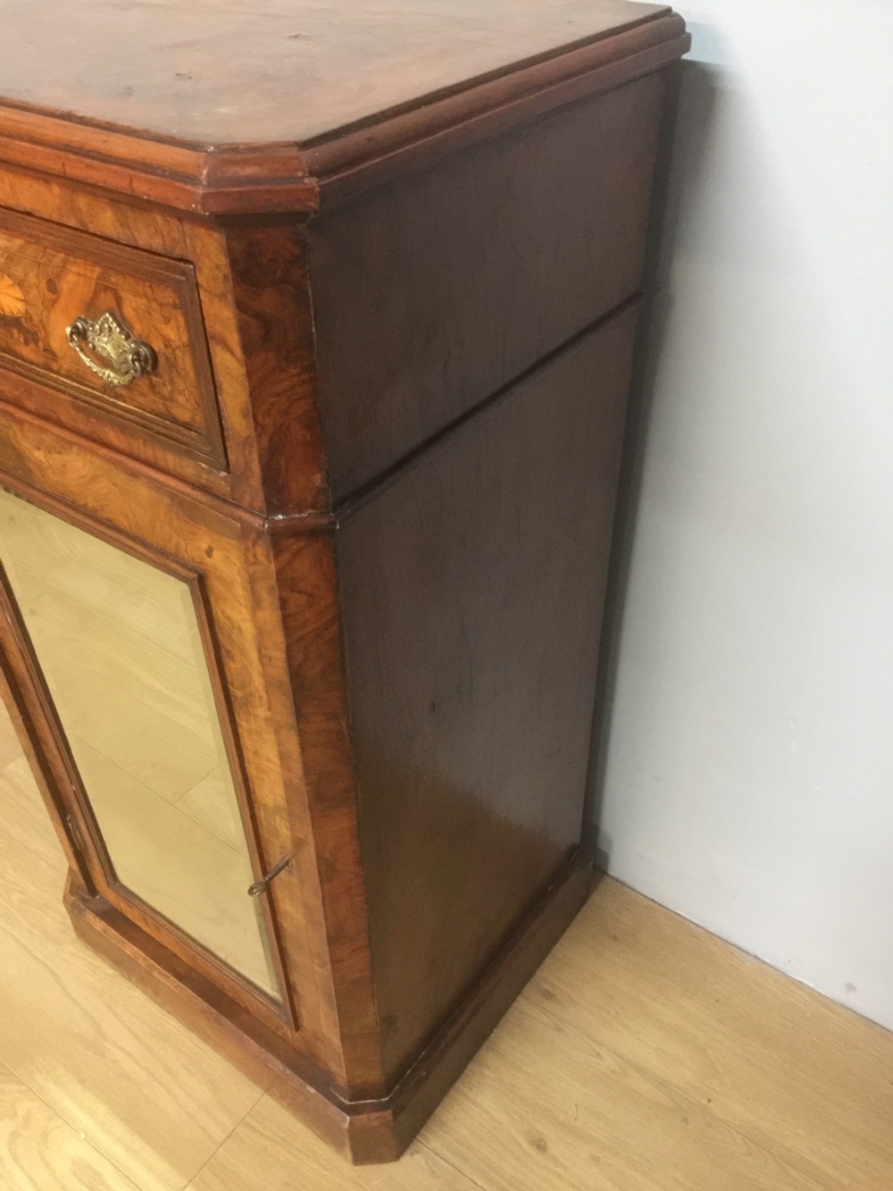 Nineteenth century inlaid burr walnut cabinet with mirrored door View III