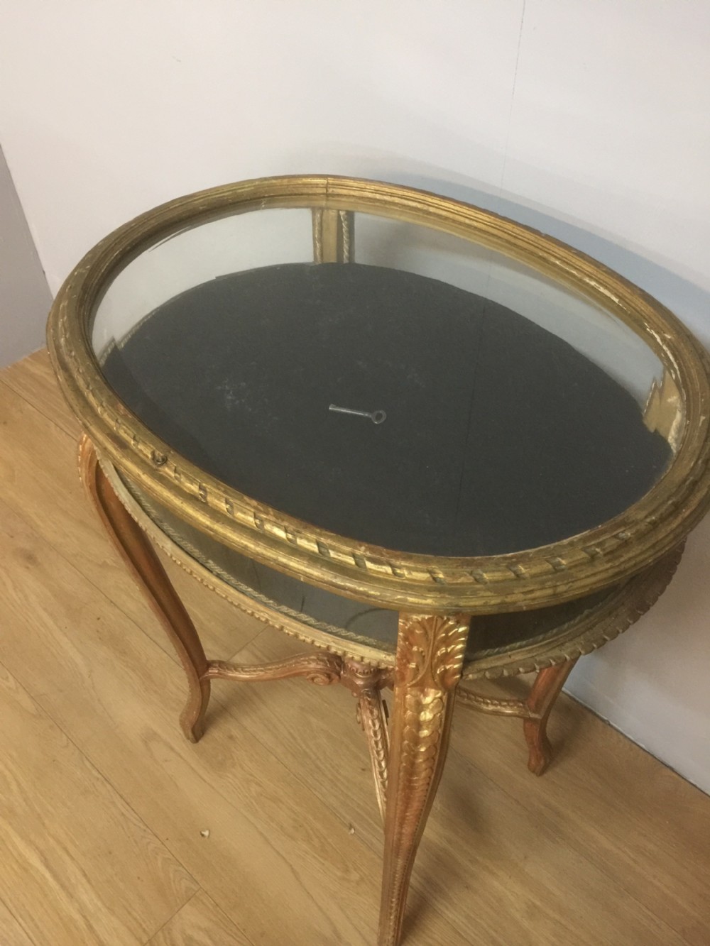 Nineteenth century carved and gilded bijouterie cabinet View II