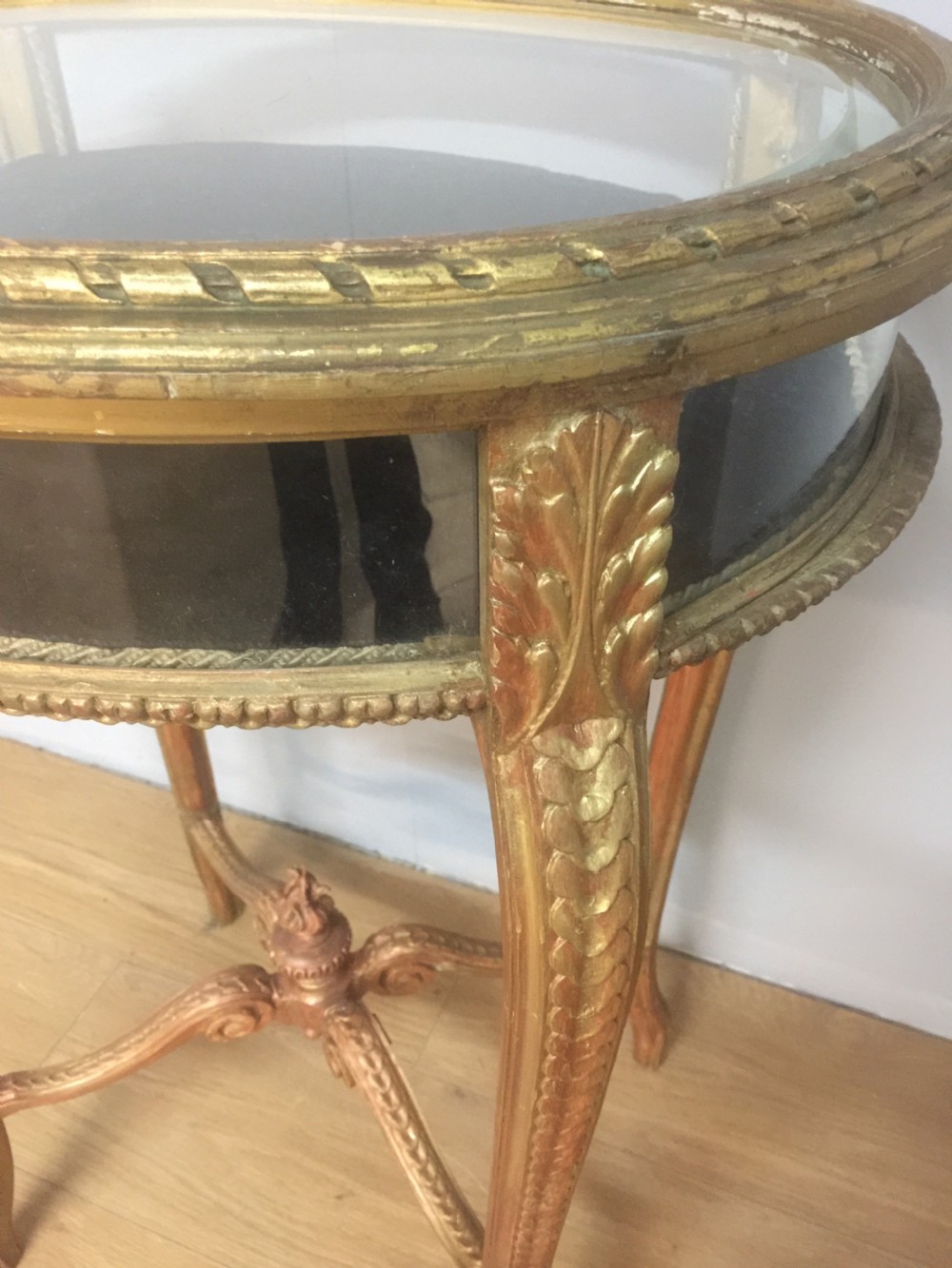 Nineteenth century carved and gilded bijouterie cabinet View IX