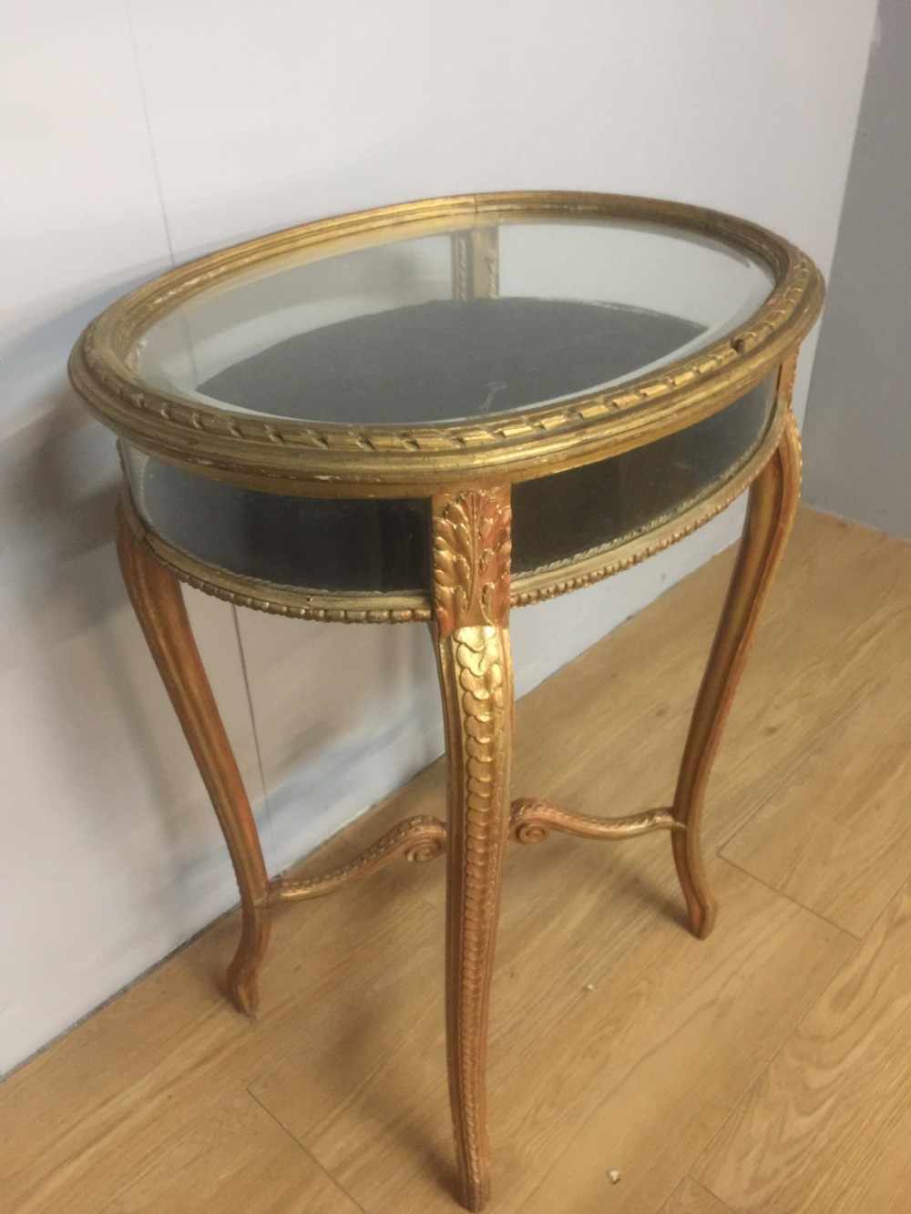 Nineteenth century carved and gilded bijouterie cabinet View X