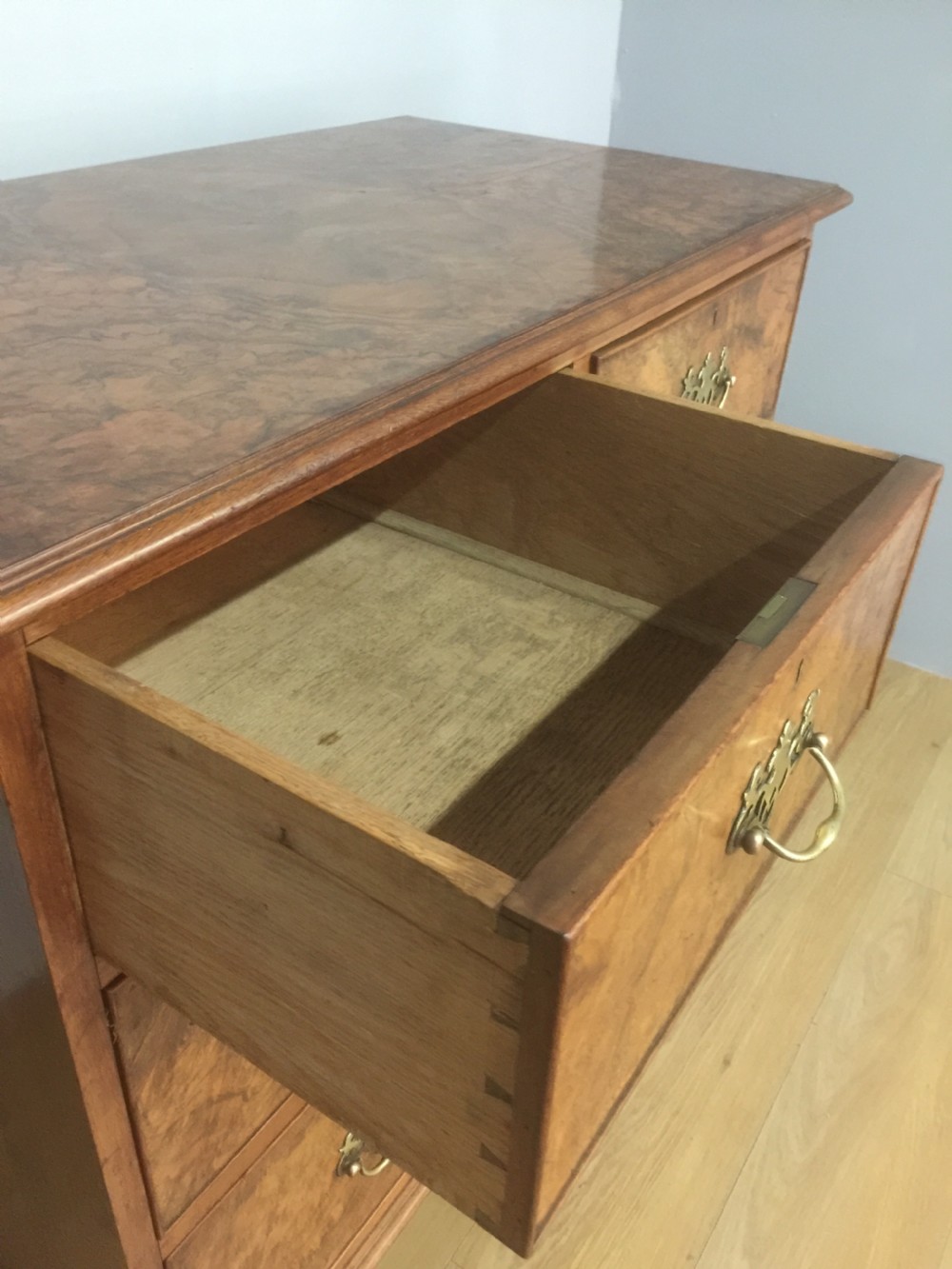 Nineteenth century burr walnut chest of drawers Three feet wide  View VI
