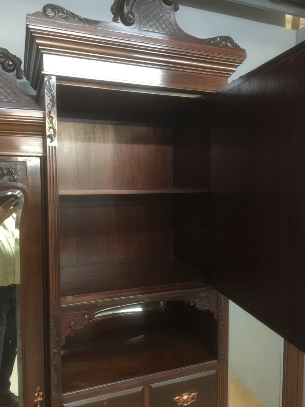 Art Nouveau mahogany princess wardrobe in original condition  View IV