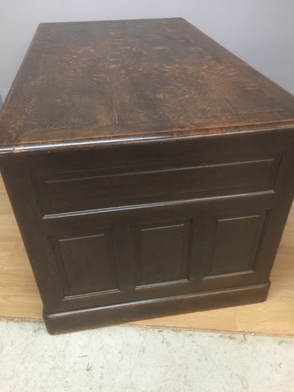Large oak twin pedestal desk with fielded panels circa 1910 View VIII