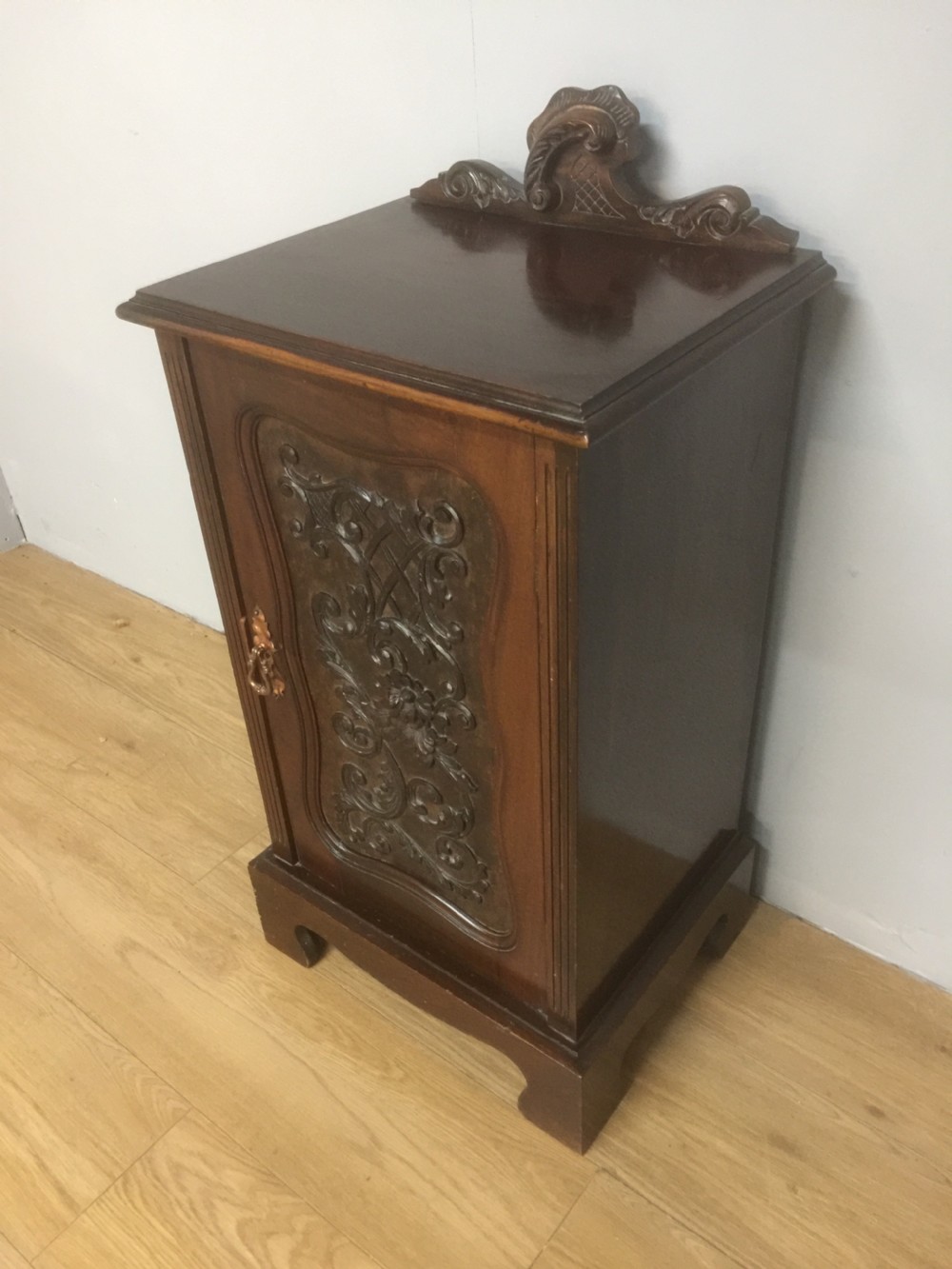 Art nouveau carved mahogany bedside cabinet circa 1900 View II