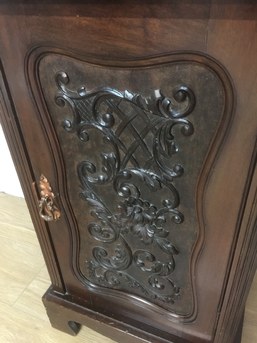 Art nouveau carved mahogany bedside cabinet circa 1900 View III