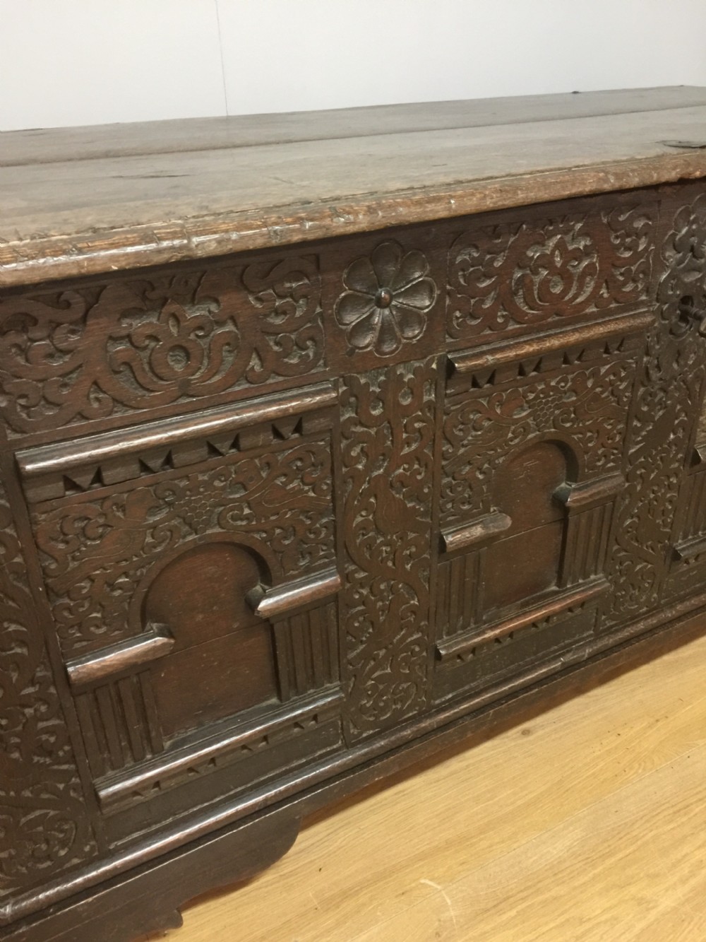 Large country House carved oak coffer late 17th century View III