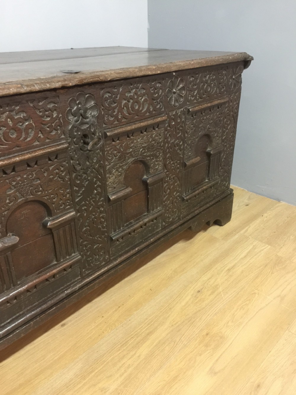 Large country House carved oak coffer late 17th century View IV