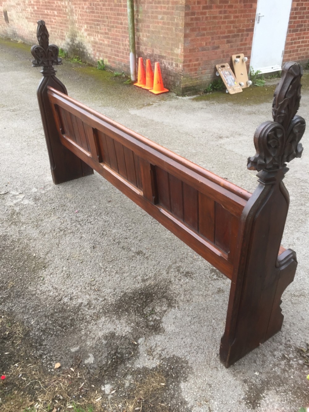 Nineteenth century pine pew with carved fleur de Lys finials   View VIII