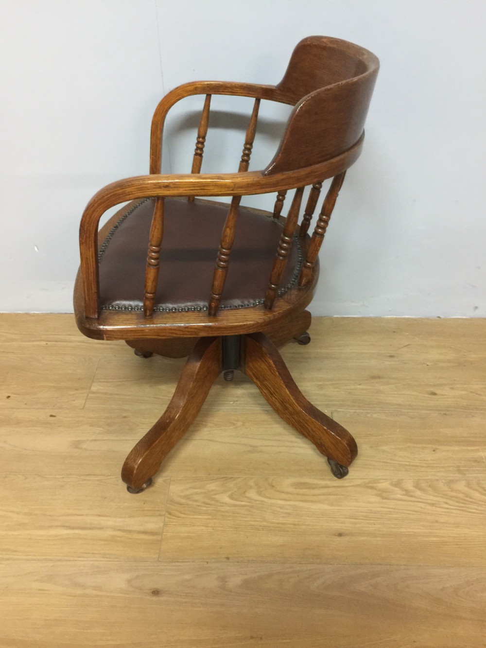 Solid oak revolving desk chair View VIII