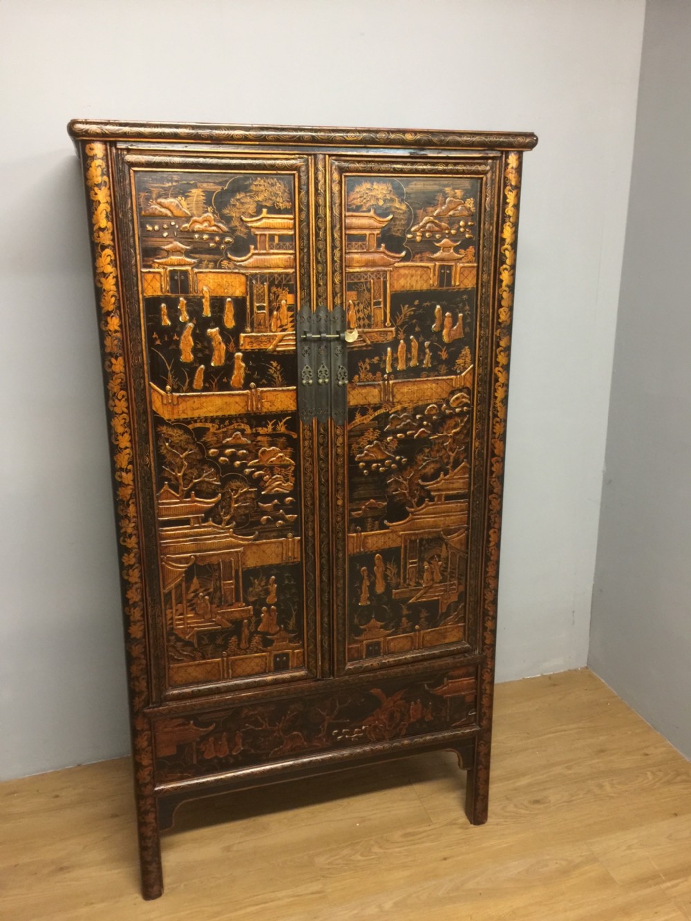 Chinese black lacquer and gilded wedding cabinet circa 1920 View II