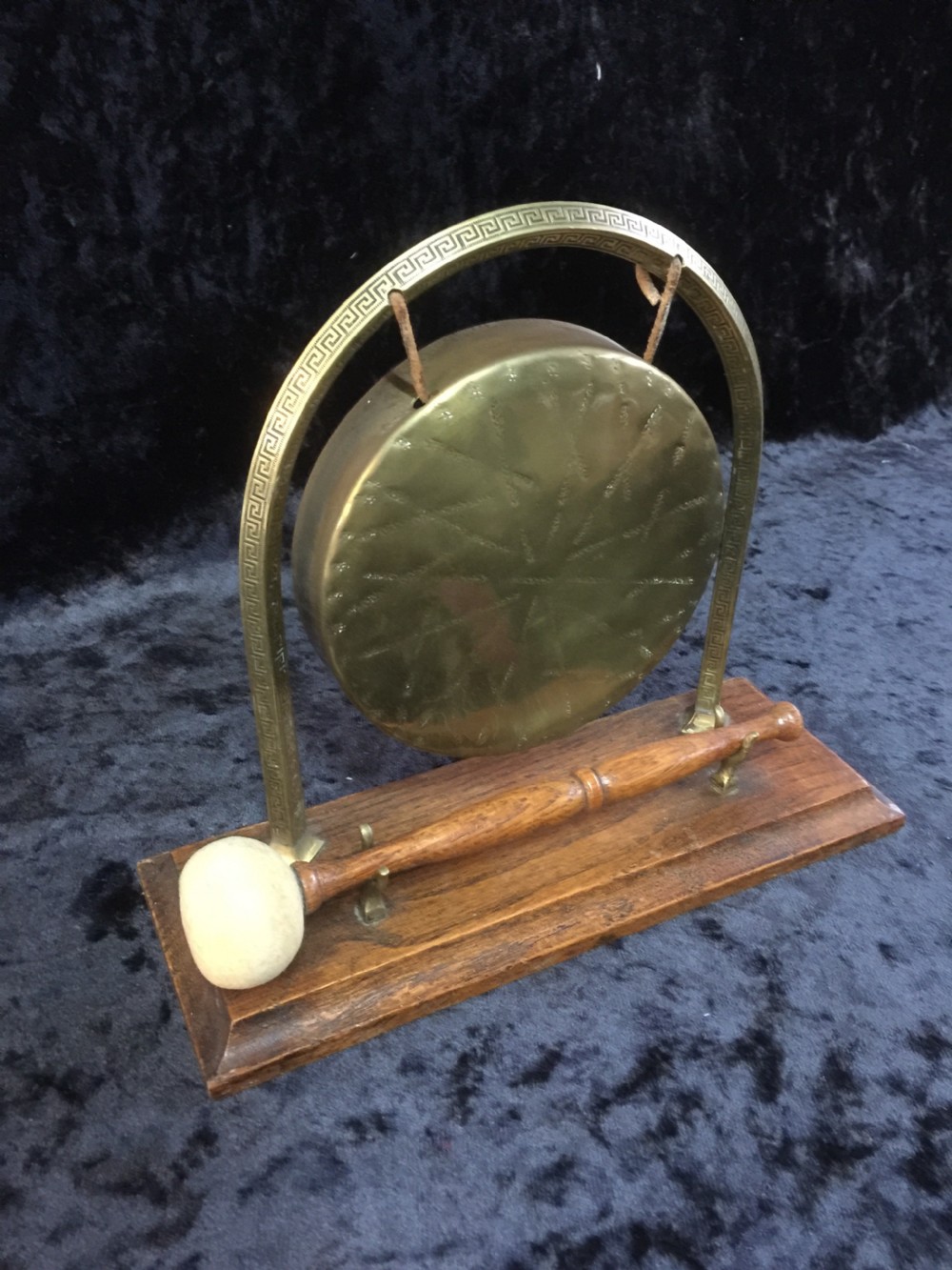 Edwardian oak and brass table dinner gong  View II