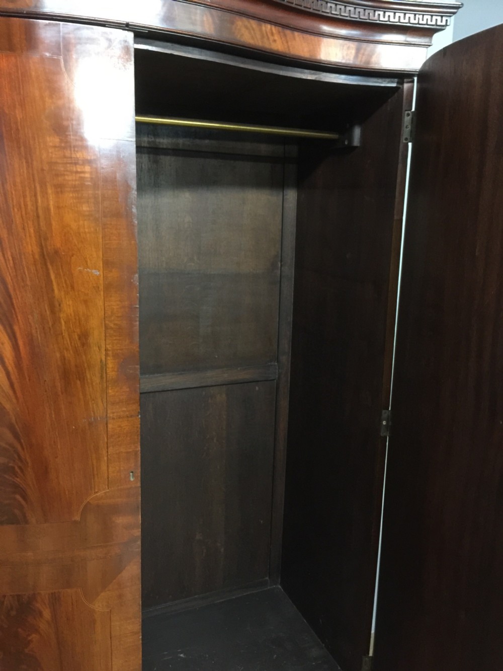 Edwardian Sheraton style serpentine fronted flame mahogany wardrobe  View VII