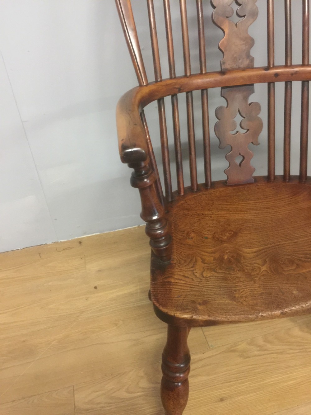Nineteenth century yew Windsor chair with crinoline understretcher View VII