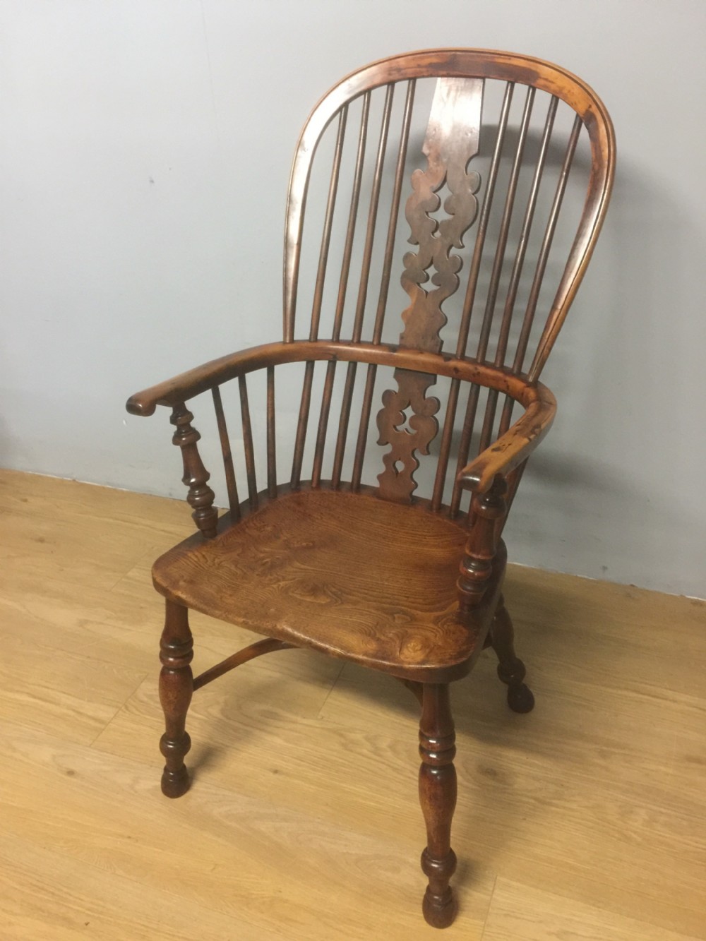 Nineteenth century yew Windsor chair with crinoline understretcher View IX