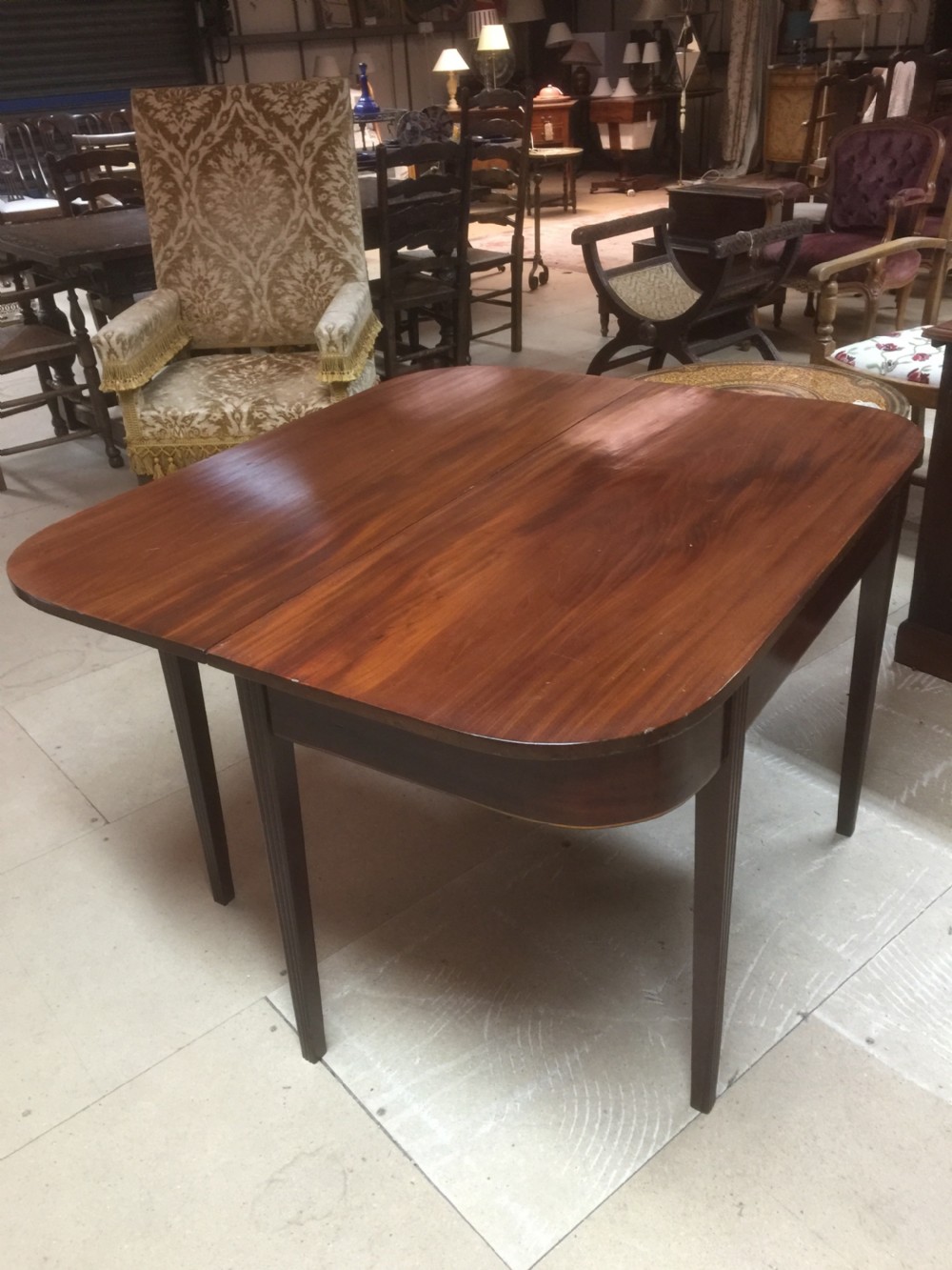 Georgian Mahogany drop leaf dining table  View VI