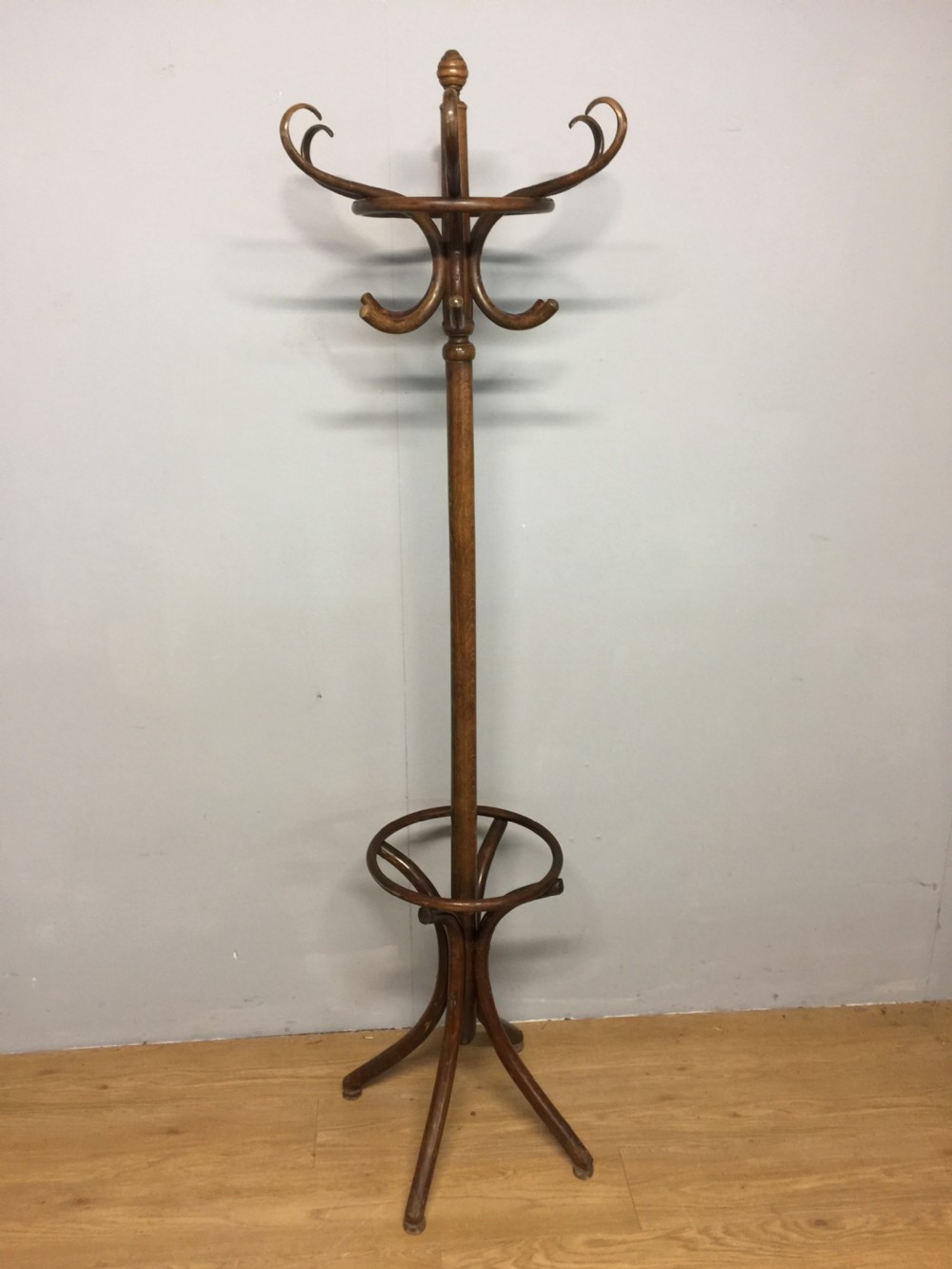 Bentwood coat stand in great original condition