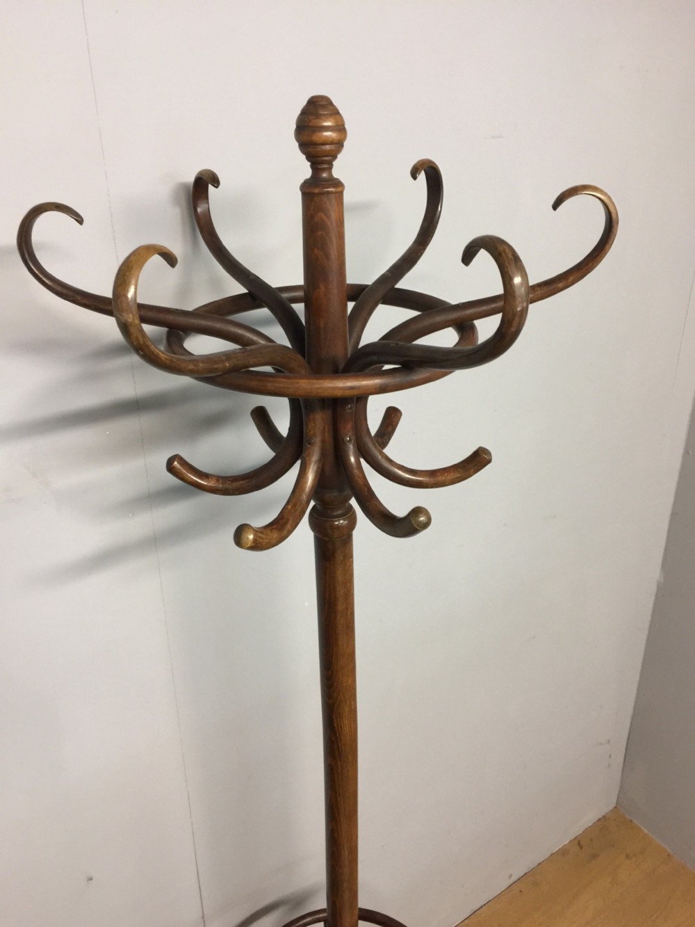 Bentwood coat stand in great original condition View III
