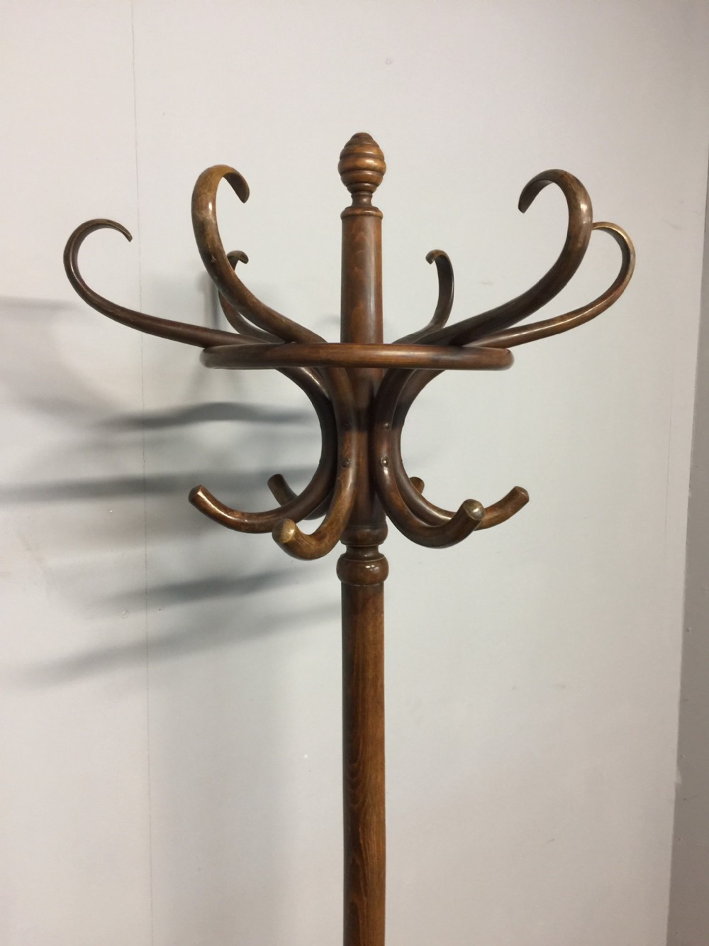 Bentwood coat stand in great original condition View VII
