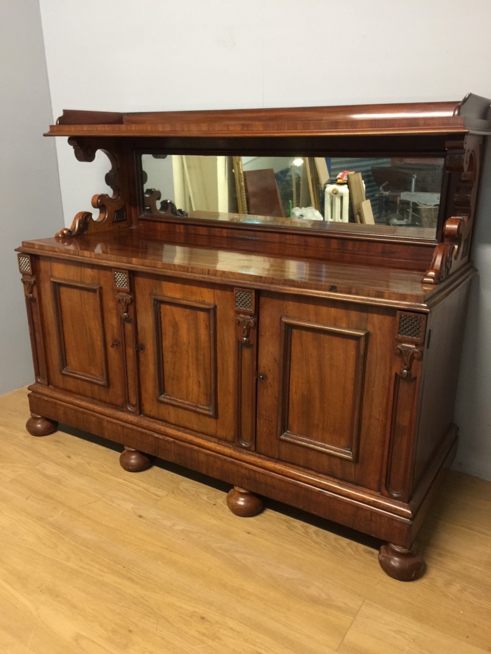 Superb quality nineteenth Century flame mahogany buffet sideboard  View II