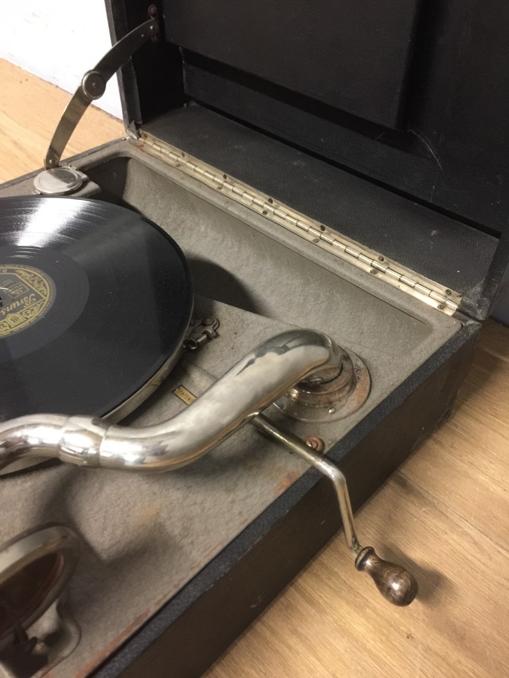 Alba maistrophonic wind up gramophone circa 1930  View III
