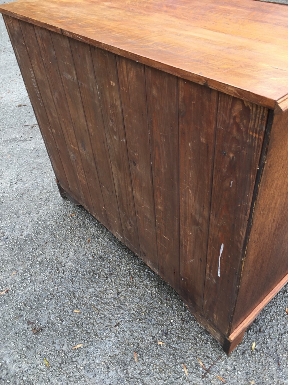 Late Georgian solid oak chest of drawers  View IX