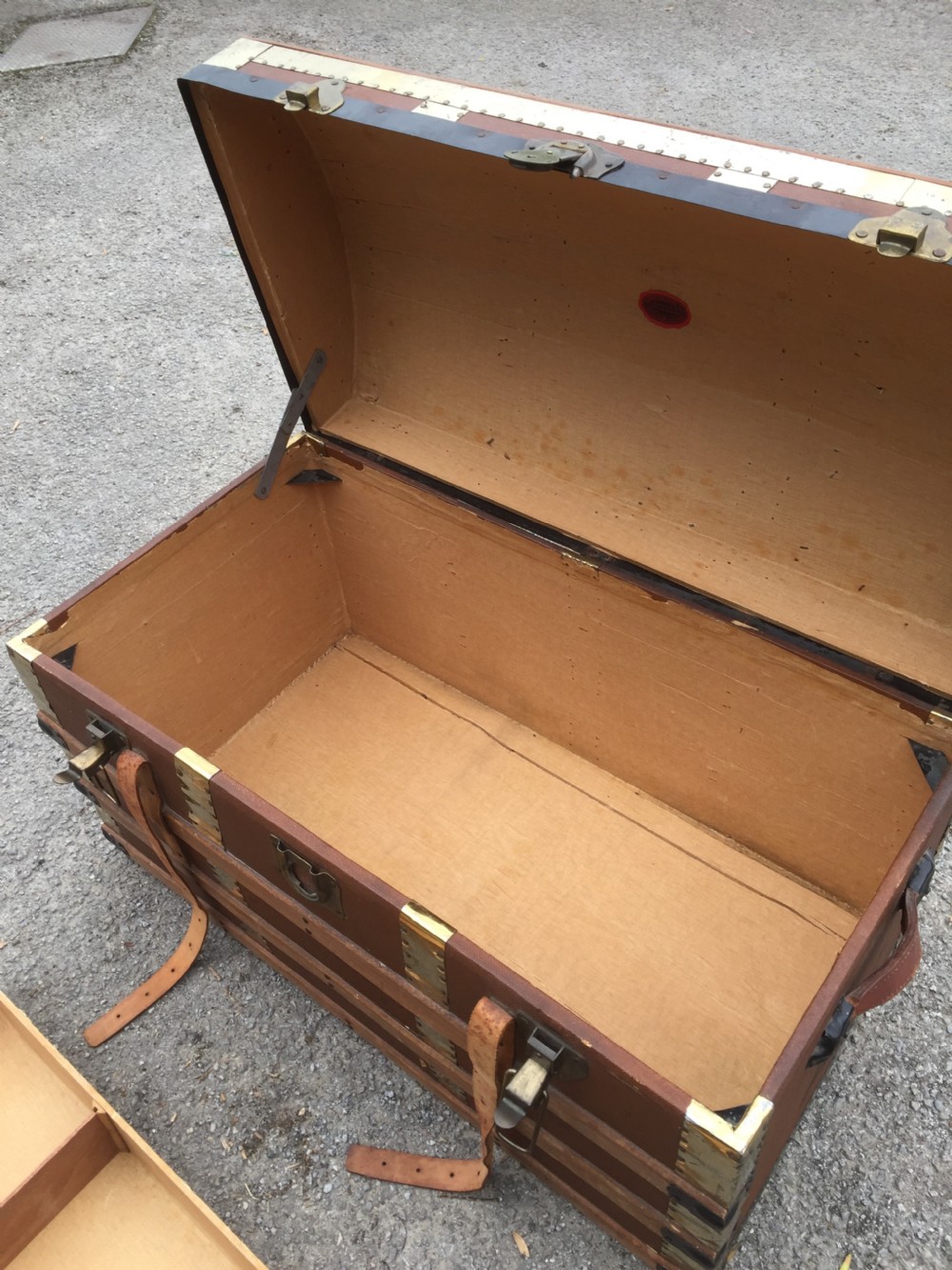 Edwardian dome topped trunk in excellent condition View XI
