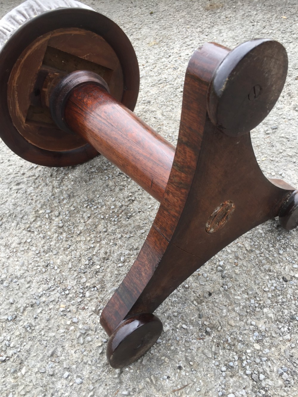 Nineteenth century rosewood circular adjustable piano stool View IV