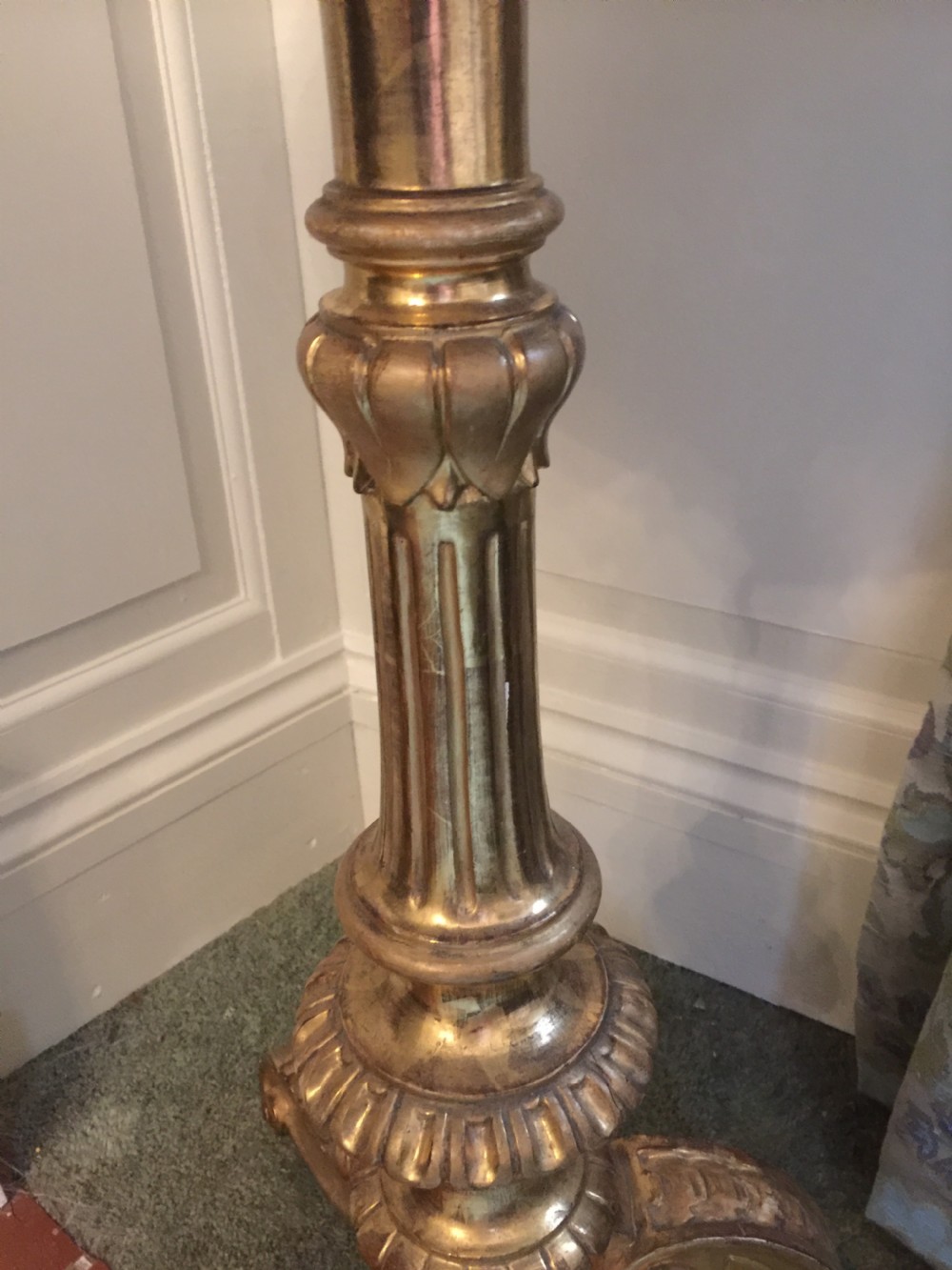 A 19th-century tripod table featuring a carved giltwood pedestal base, egg-and-dart moulding, and a circular variegated grey marble tabletop. View IX