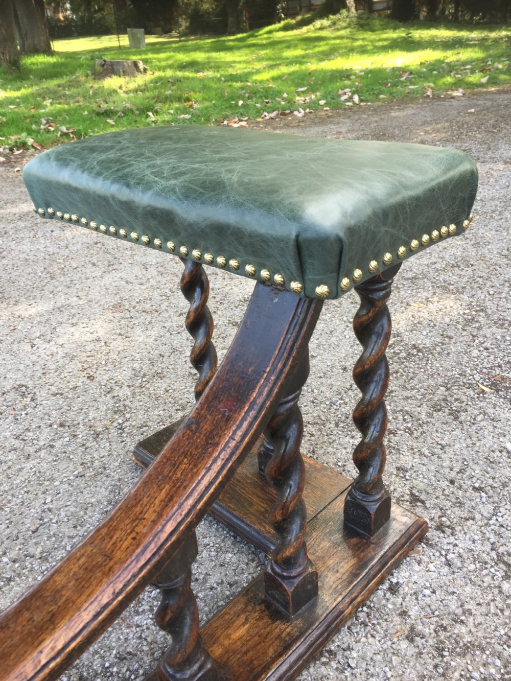 Nineteenth century country house oak club fender  View XII